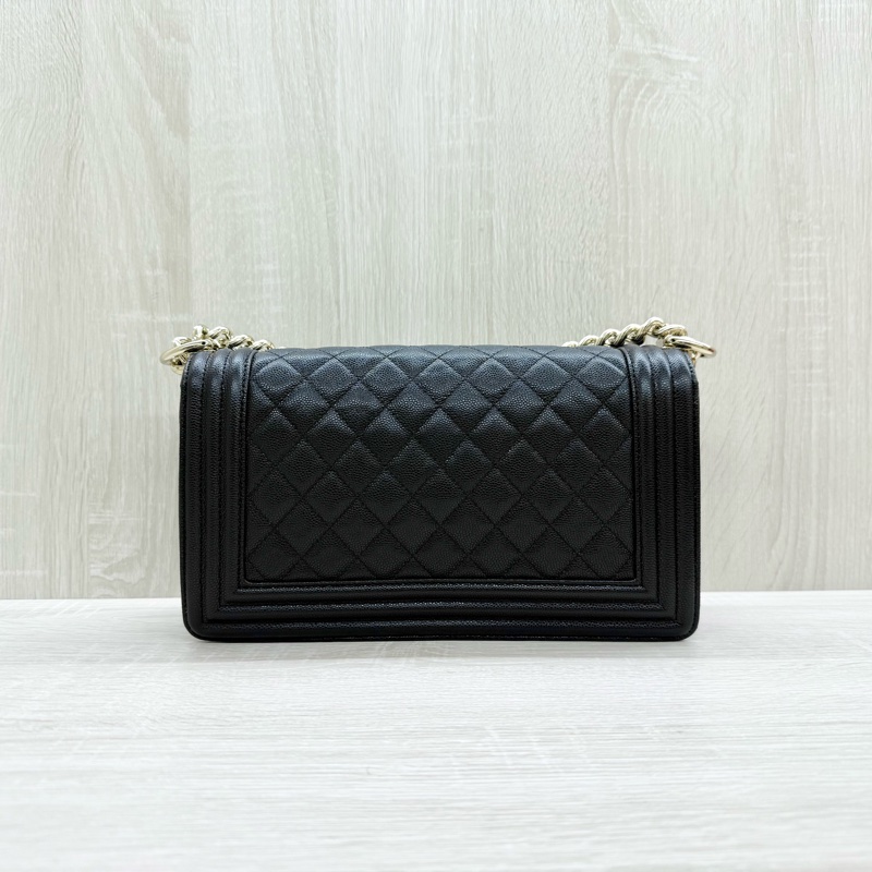 CHANEL黑色荔枝皮亮金釦BOY25/A67086-1