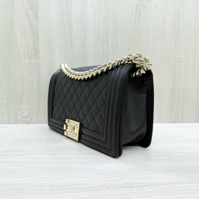 CHANEL黑色荔枝皮亮金釦BOY25/A67086-2