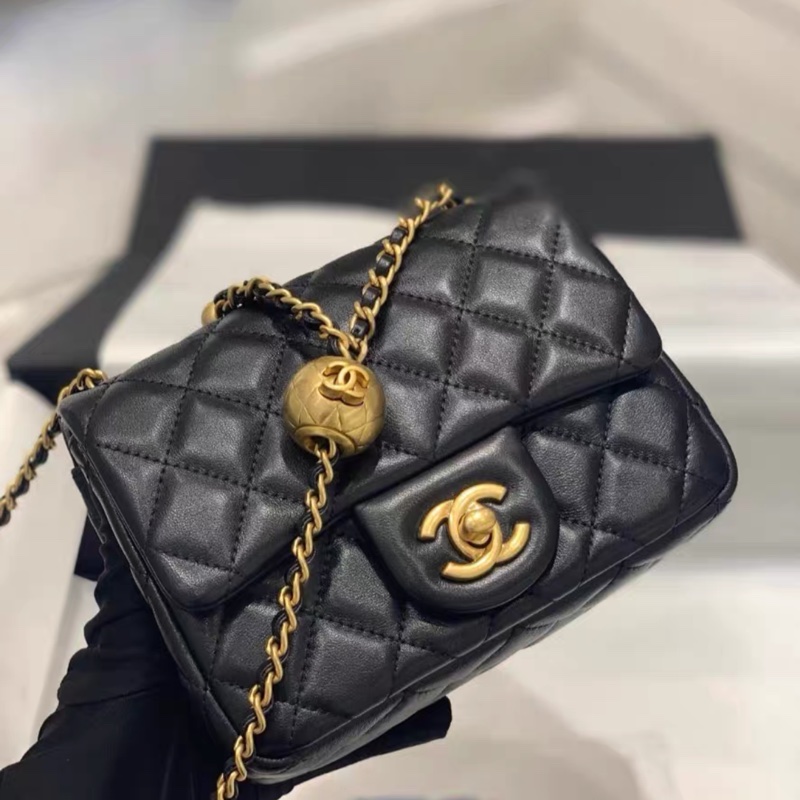 全網最低價 Chanel 羊皮金球方胖子 全新未用-0