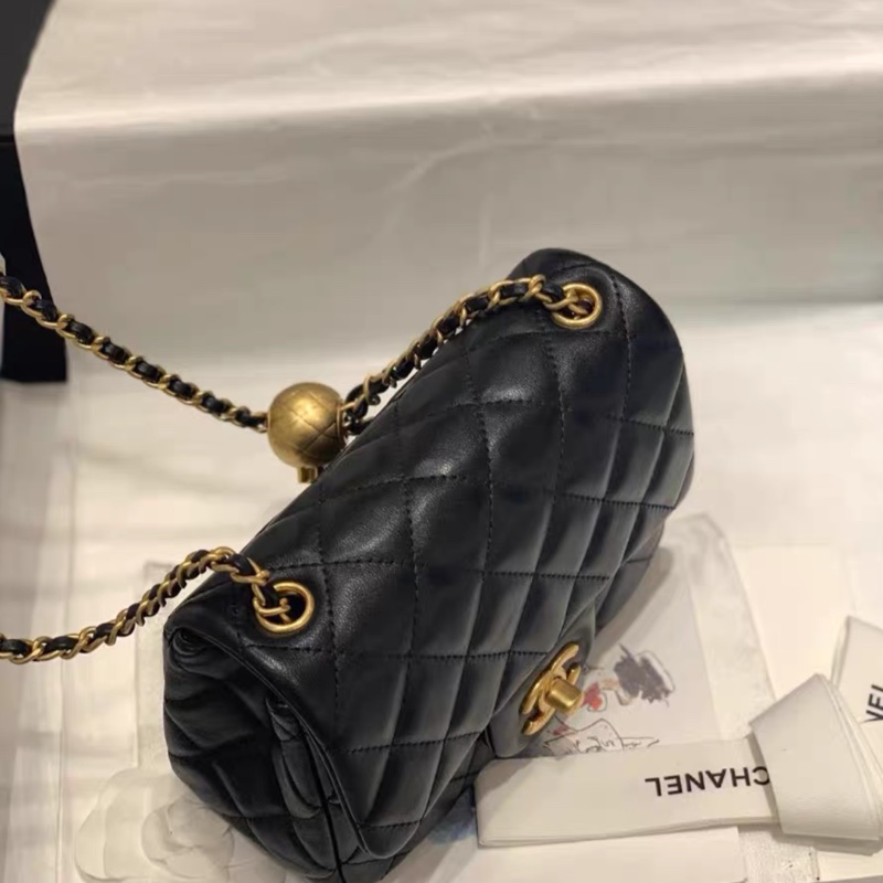 全網最低價 Chanel 羊皮金球方胖子 全新未用-1