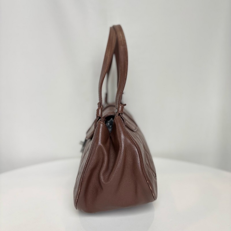 CHANEL vintage棕色牛皮中古2.55旋扣翻蓋肩背包-5
