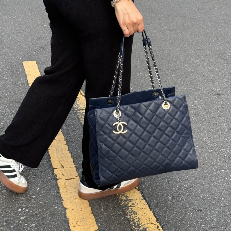 【極新🎁】 Chanel 香奈兒 經典羊皮 菱格紋托特包 專櫃28.6萬！-2