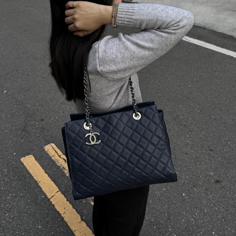 【極新🎁】 Chanel 香奈兒 經典羊皮 菱格紋托特包 專櫃28.6萬！-3