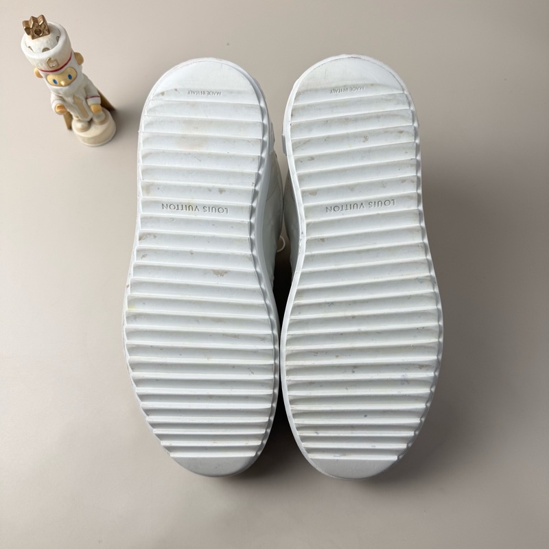 LV/路易威登 Time out白棕浮雕老花休閒鞋 35.5碼-6