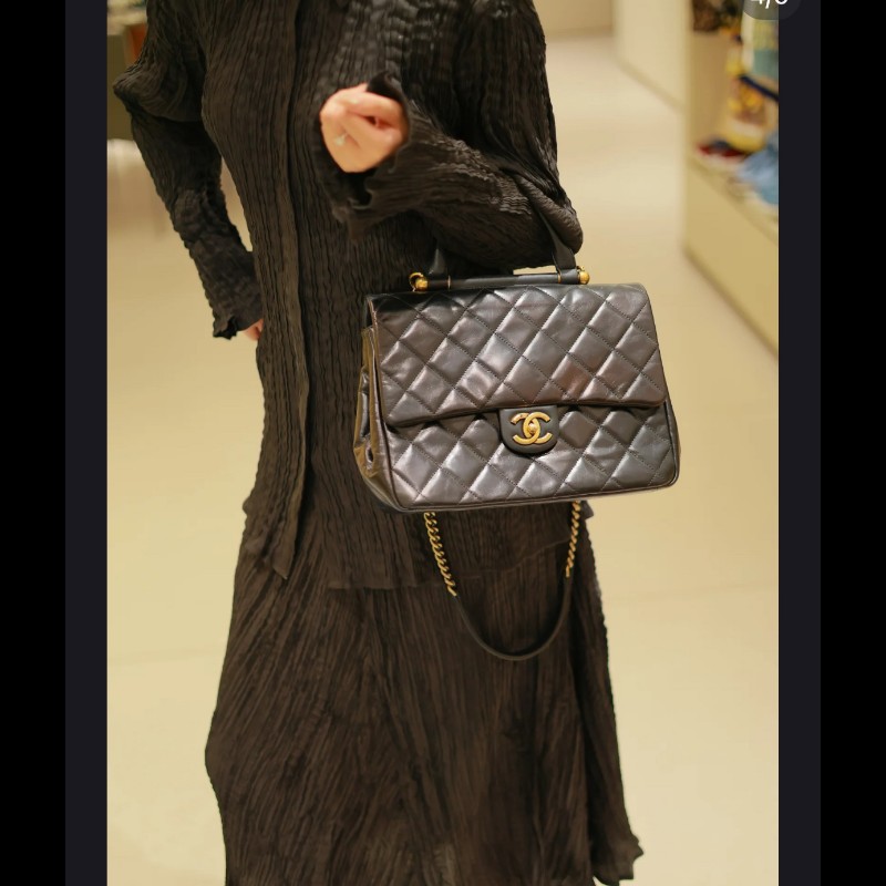 Chanel  handle 菱格孟買 黑金 復古郵差包 油蠟皮 可手提可斜挎-5