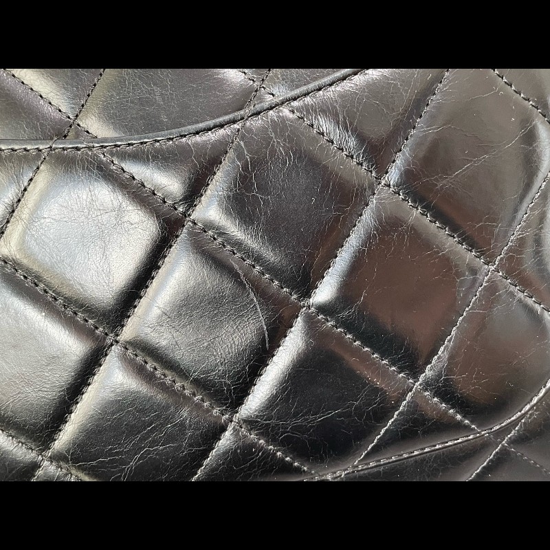 Chanel  handle 菱格孟買 黑金 復古郵差包 油蠟皮 可手提可斜挎-11