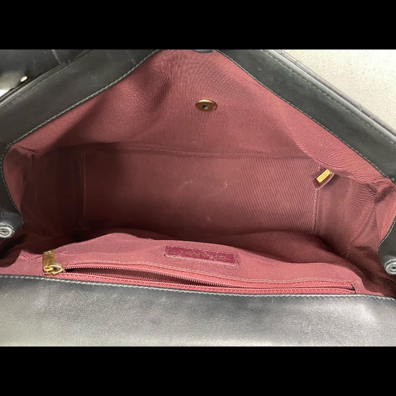 Chanel  handle 菱格孟買 黑金 復古郵差包 油蠟皮 可手提可斜挎-24