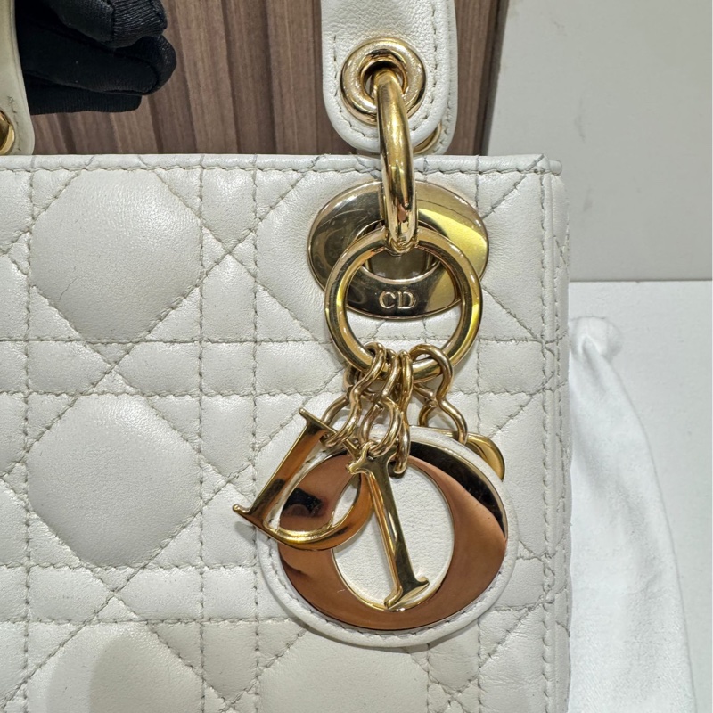 【全網最低價✨ 95%新✨有盒有塵袋】Lady Dior Mini 三格戴妃奶油白色-3