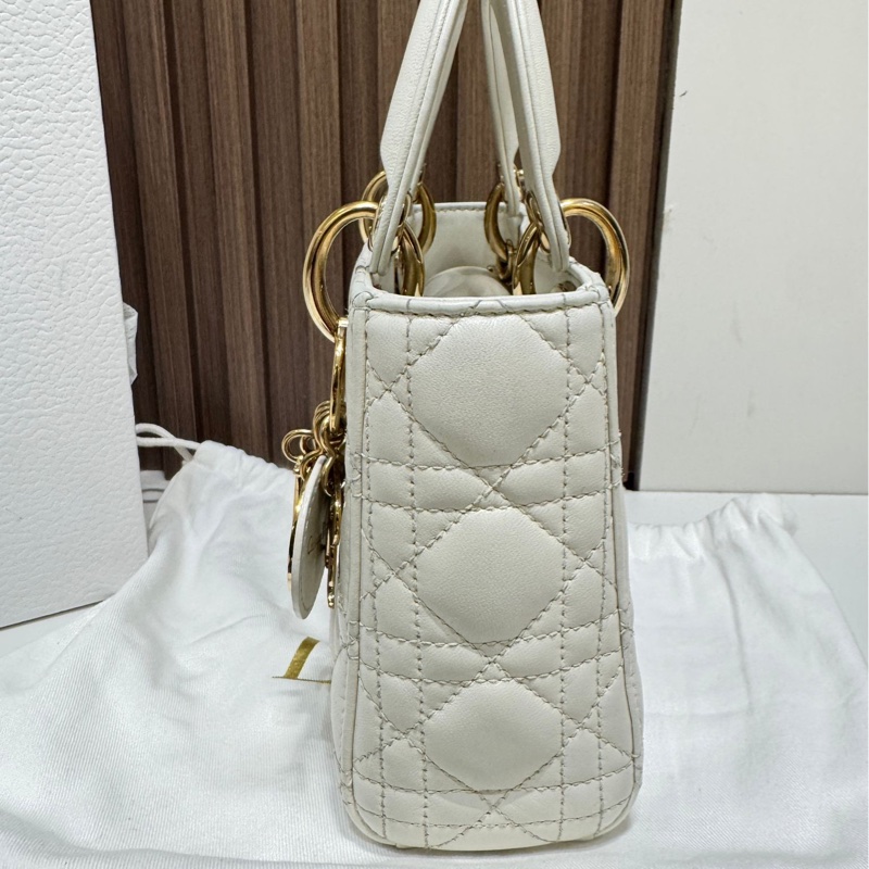 【全網最低價✨ 95%新✨有盒有塵袋】Lady Dior Mini 三格戴妃奶油白色-4