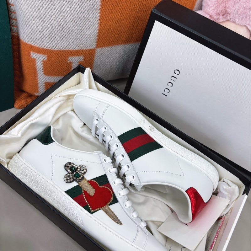 Gucci 刺繡款小白鞋，35.5碼(偏大適合37左右)，全新未使用-1