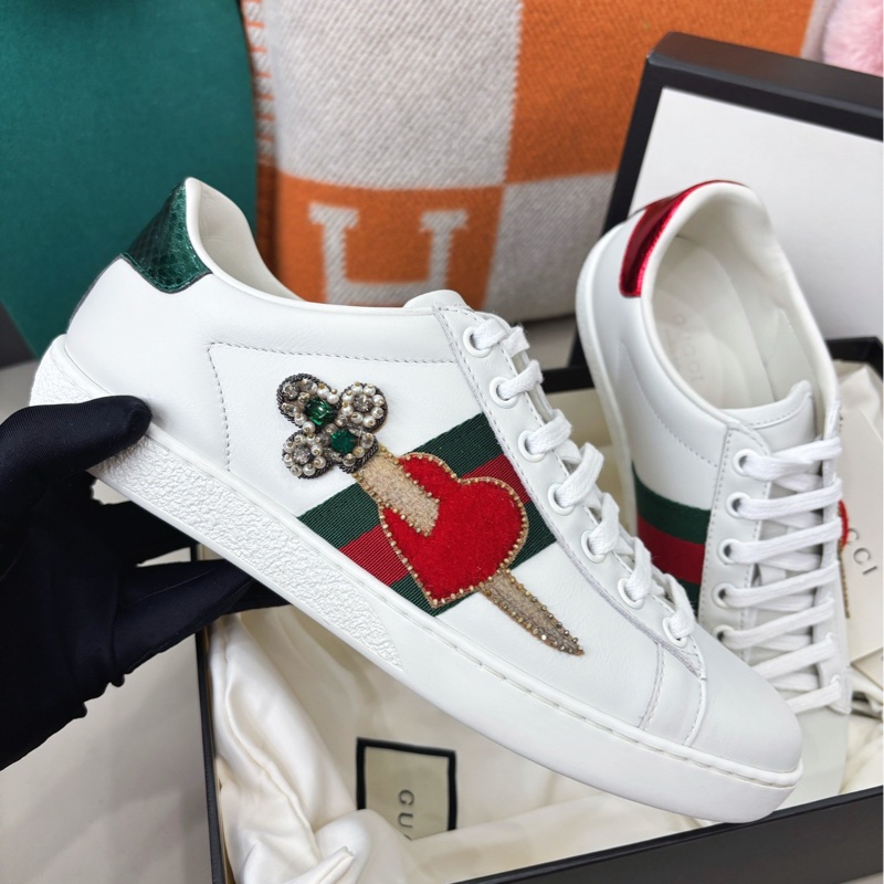 Gucci 刺繡款小白鞋，35.5碼(偏大適合37左右)，全新未使用-2
