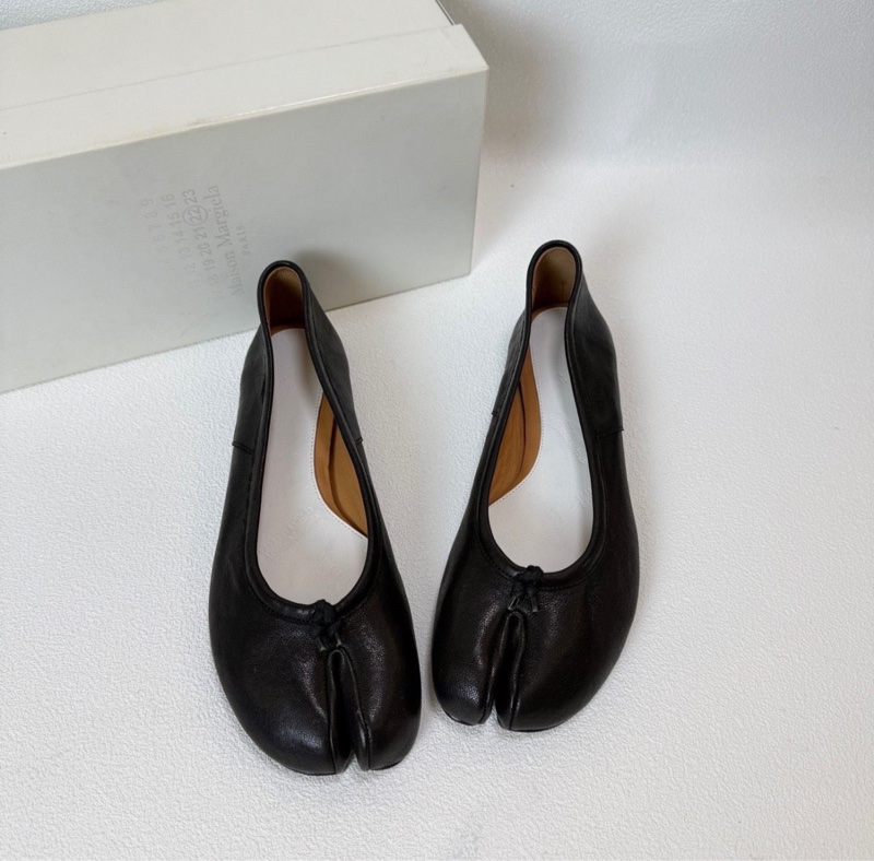 Maison Margiela 黑色羊皮芭蕾平底tabi 全新 碼數37/37.5/38/38.5/39/40-5