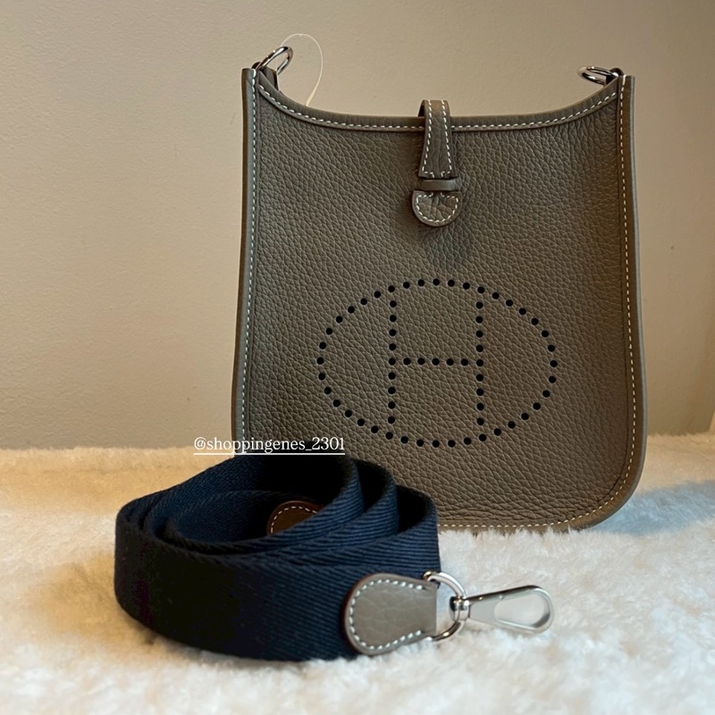 愛馬仕 Hermes mini evelyne 大象灰 銀釦 白線 拼深藍背帶 ❗️尚未抵台-0