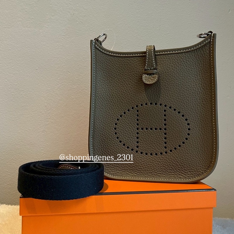 愛馬仕 Hermes mini evelyne 大象灰 銀釦 白線 拼深藍背帶 ❗️尚未抵台-3