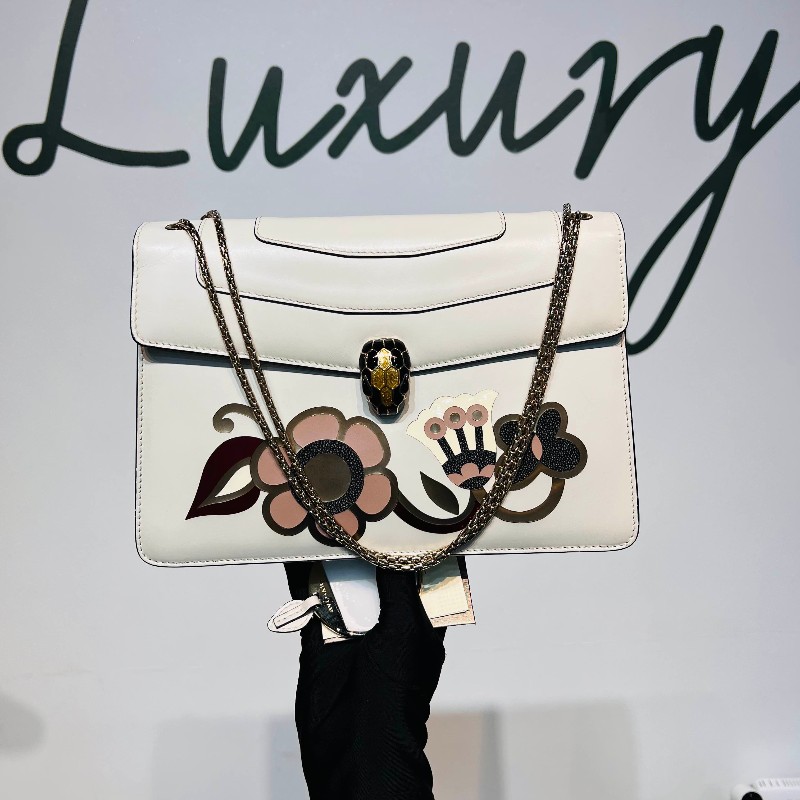 BVLGARI Serpenti Forever 中號蛇頭鏈條包 限定款白瑪瑙花卉-0