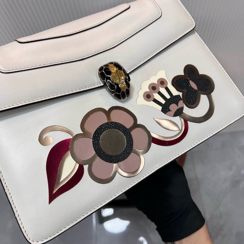 BVLGARI Serpenti Forever 中號蛇頭鏈條包 限定款白瑪瑙花卉-3