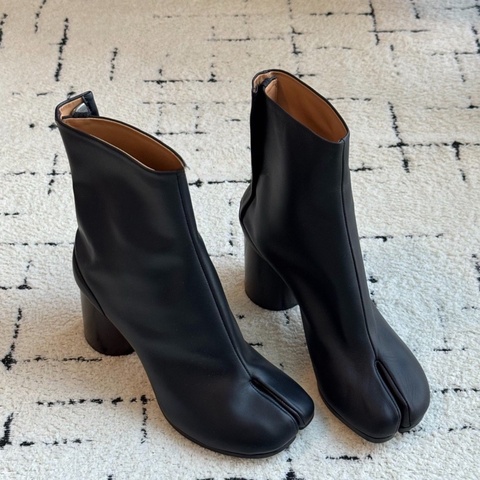 Maison Margiela 黑色羊皮tabi靴8cm 現貨碼數36/36.5/37/37.5/38/38.5/39/39.5