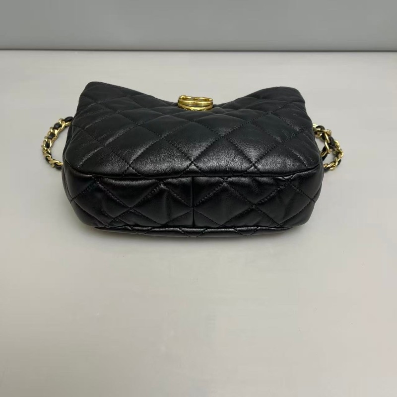 Chanel 黑金全皮菱格小號hobo流浪包 晶片-3