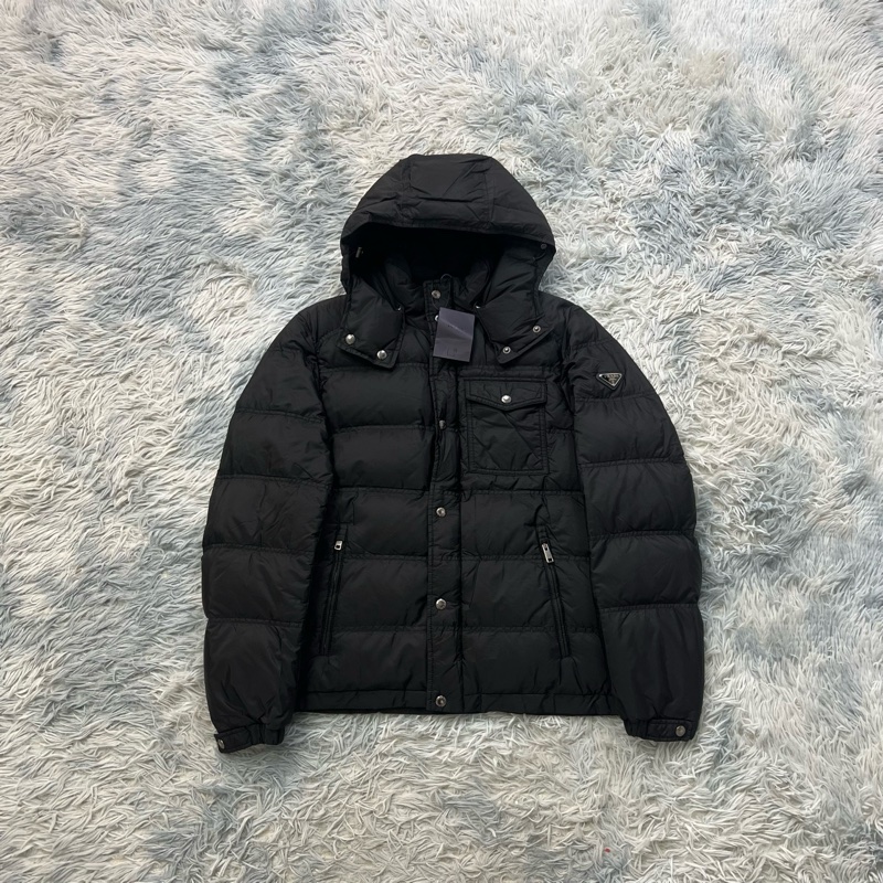 ✨Prada 羽絨外套 專櫃快7萬-0