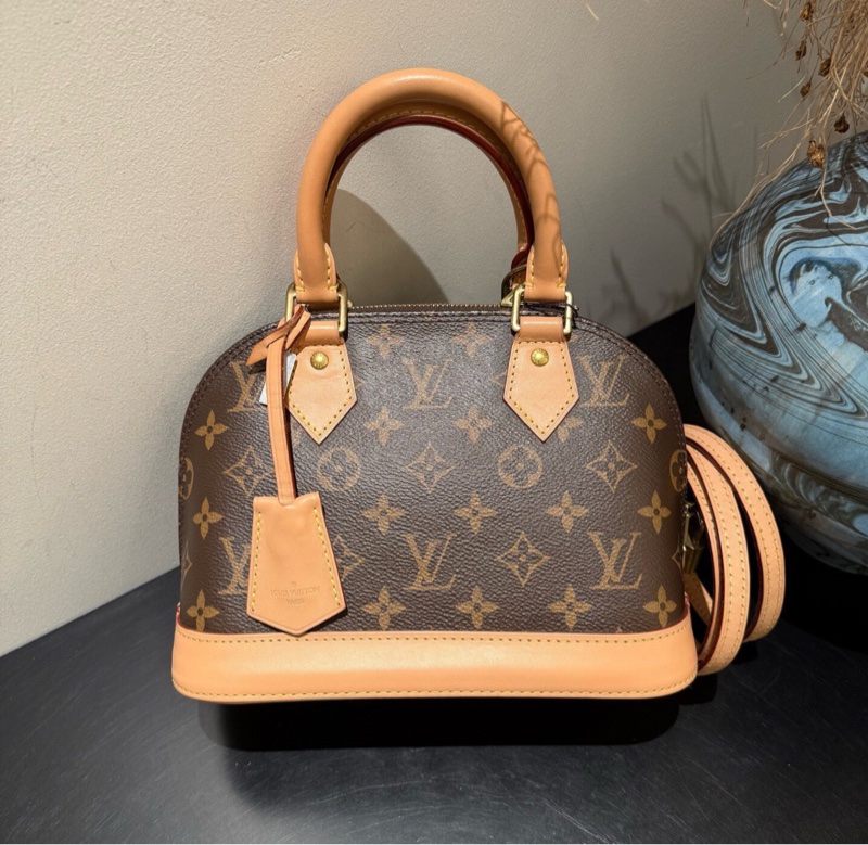 【97%新✨有塵袋】LV alma BB 貝殼手提｜單肩｜斜挎包-0