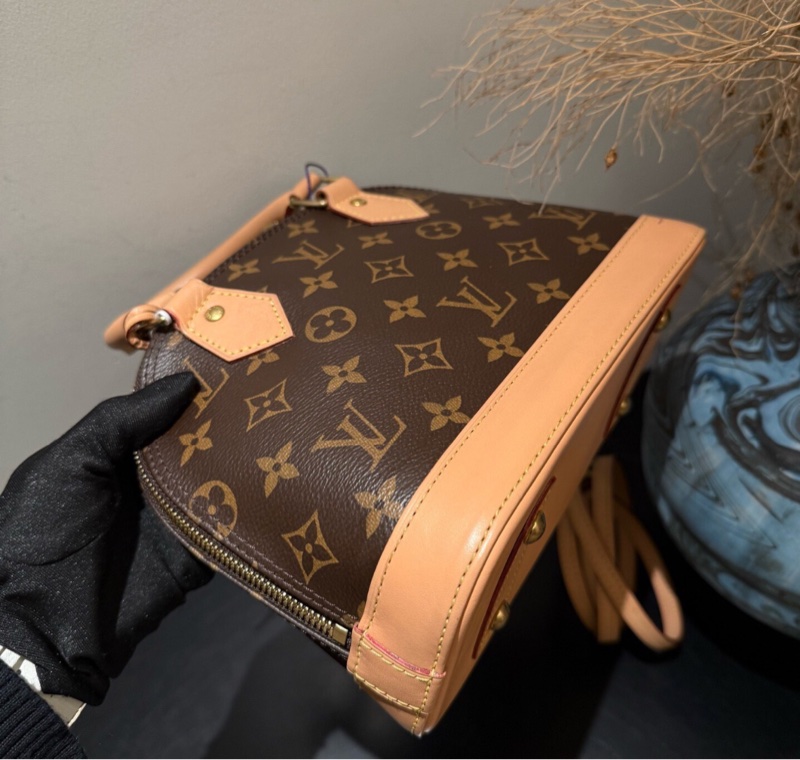 【97%新✨有塵袋】LV alma BB 貝殼手提｜單肩｜斜挎包-6