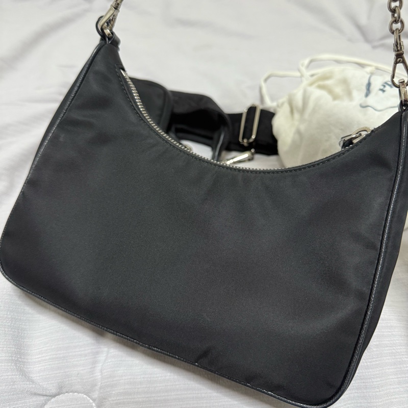 Prada re-edition 2005 3合1 包-1