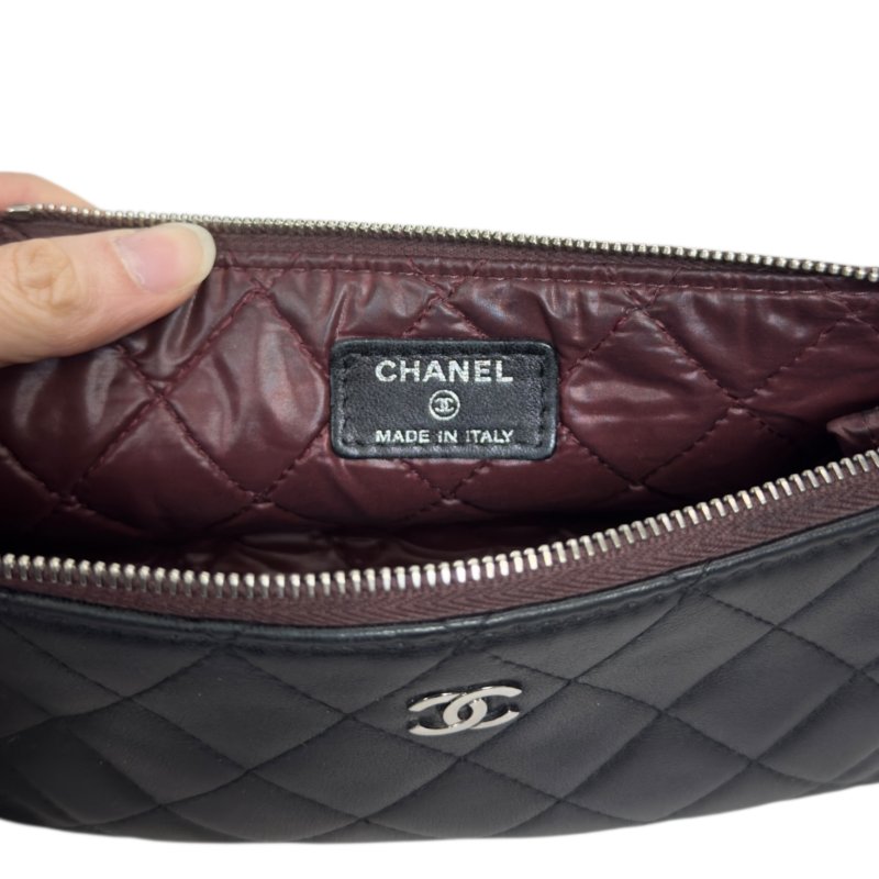 CHANEL *自加鏈>送無品牌扣+無品牌鏈帶* 斜揹袋-19