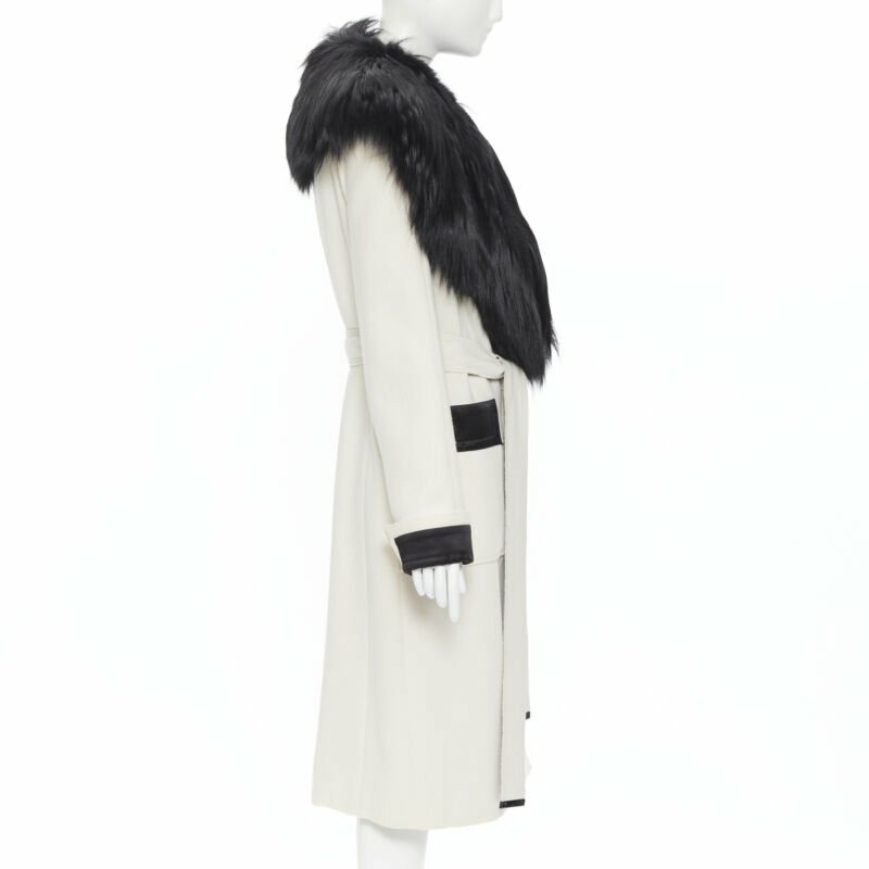 TOM FORD white wool crepe black fox fur collar quilted belted robe coat IT40 S-4
