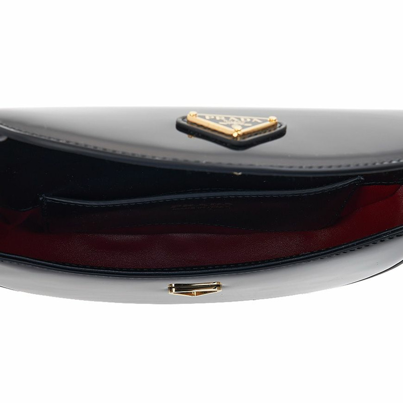 PRADA 漆皮肩包-8