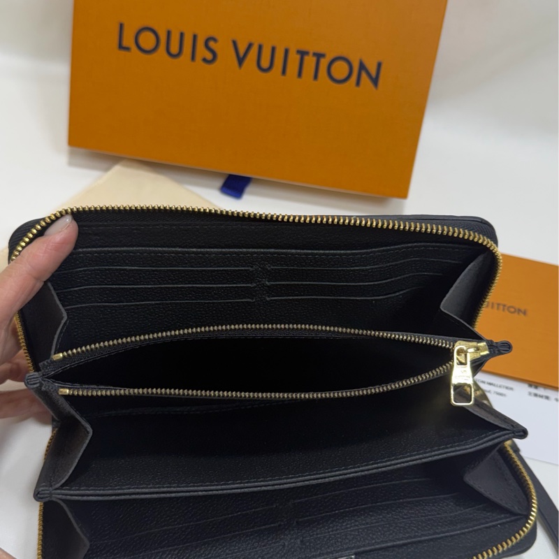 L v黑色全皮壓紋拉鏈長夾 m61864-3