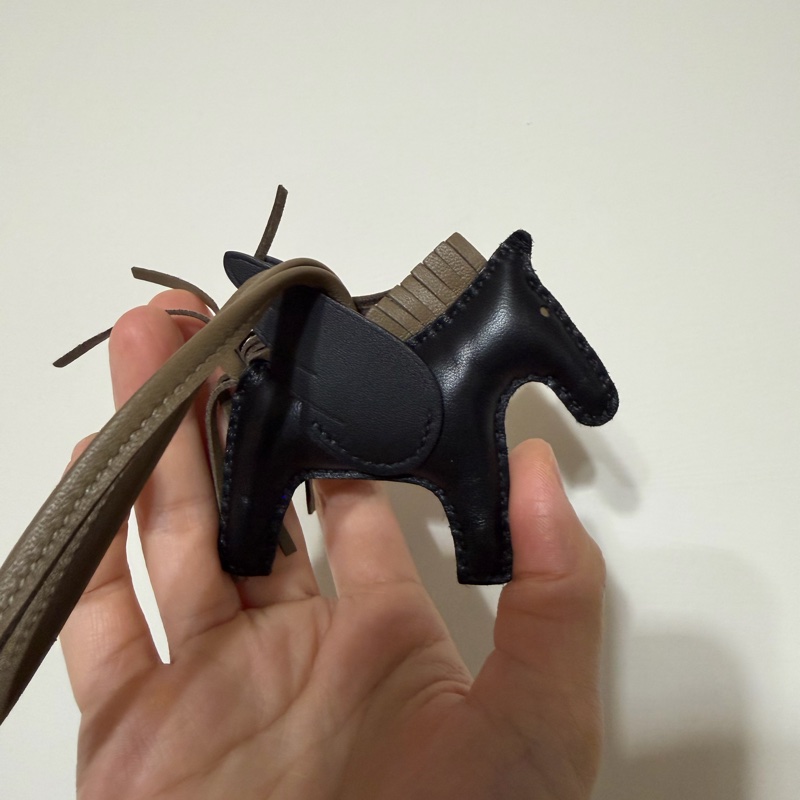 Hermès 小飛馬吊飾1+1-6