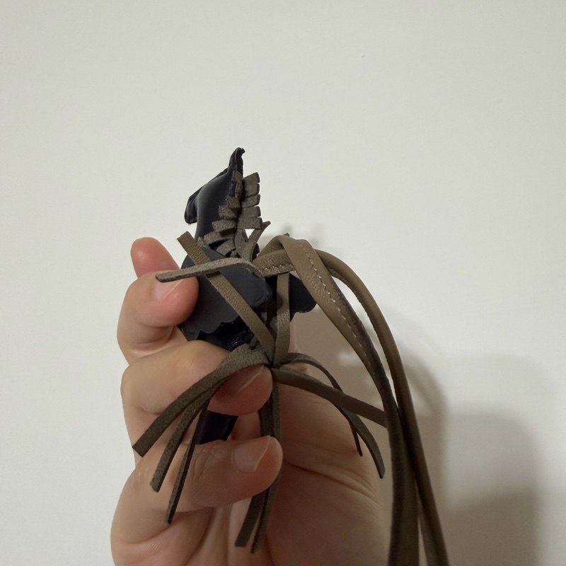 Hermès 小飛馬吊飾1+1-11