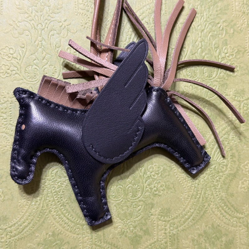 Hermès 小飛馬吊飾1+1-19