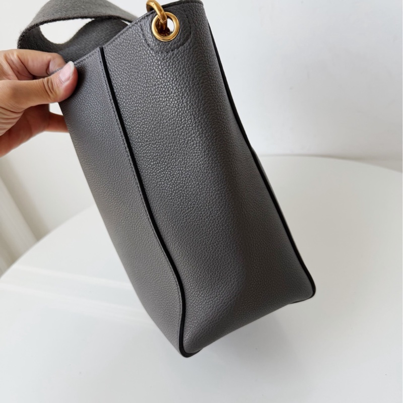 Celine賽琳Sangle Bucket純灰色牛皮單肩包水桶包-4