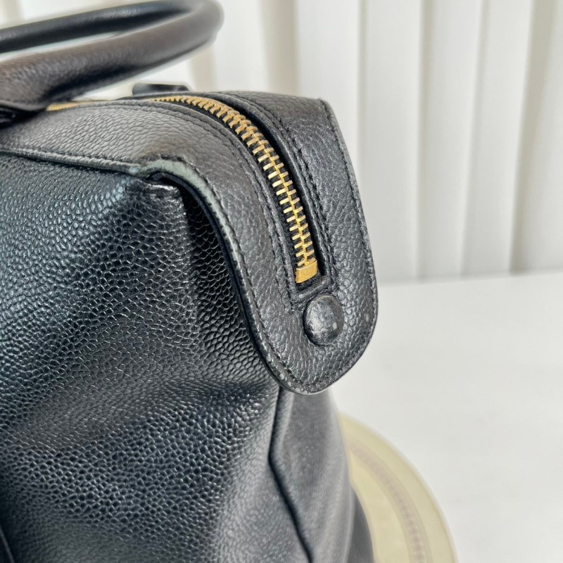 CHANEL 中古金球荔枝皮黑金手提包 大logo 牛皮機場包-14