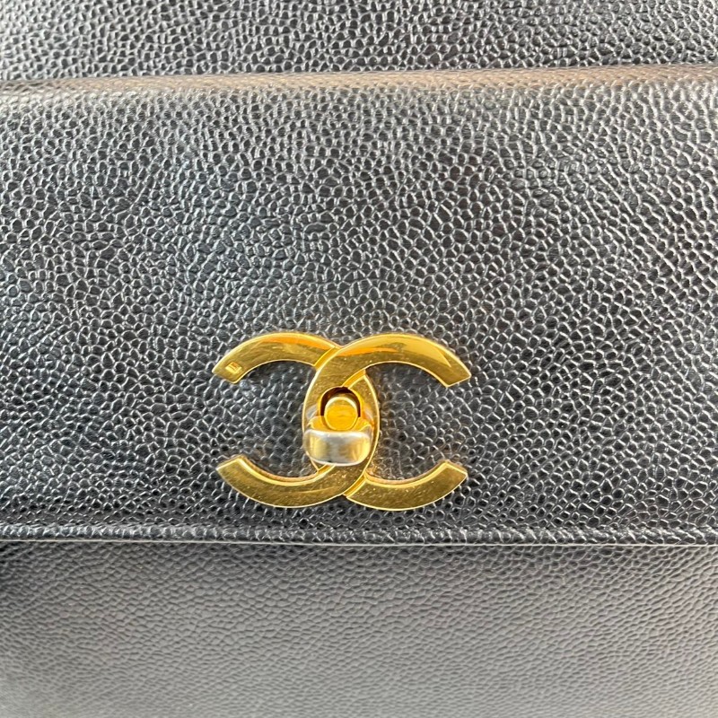 CHANEL 中古金球荔枝皮黑金手提包 大logo 牛皮機場包-24