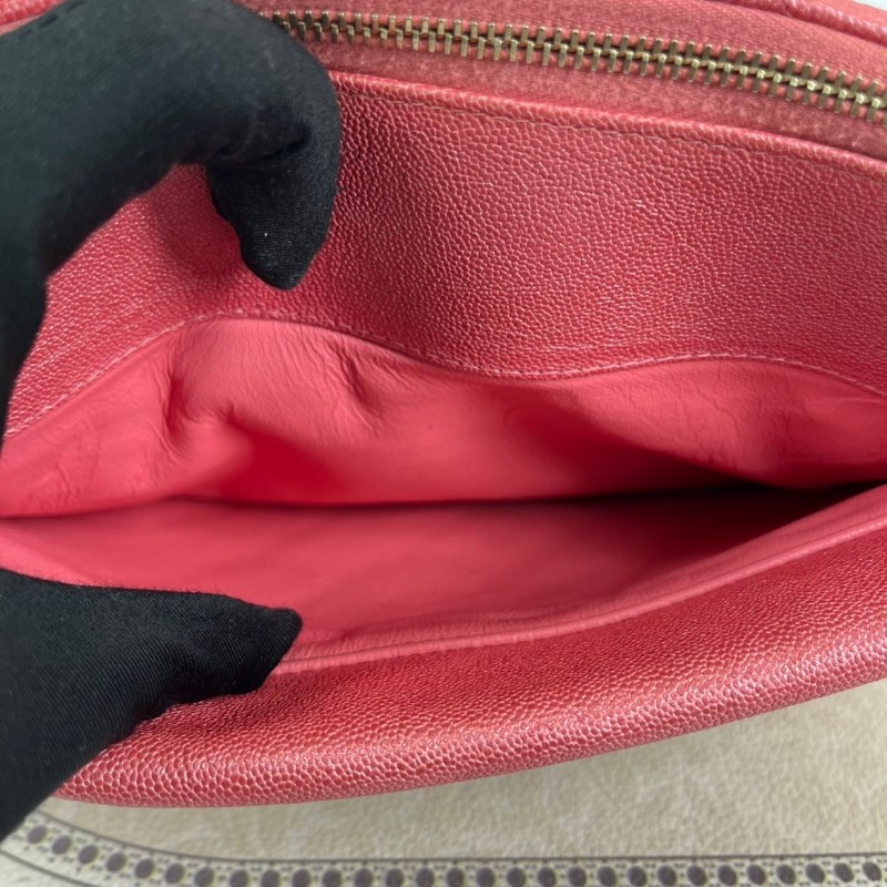 CHANE 粉色荔枝牛皮手拿包-7