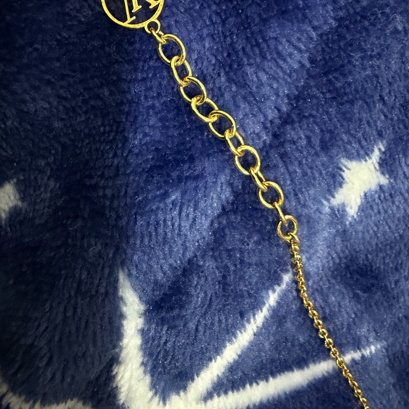 Louis Vuitton 字母手鏈R-1