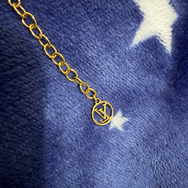 Louis Vuitton 字母手鏈R-12