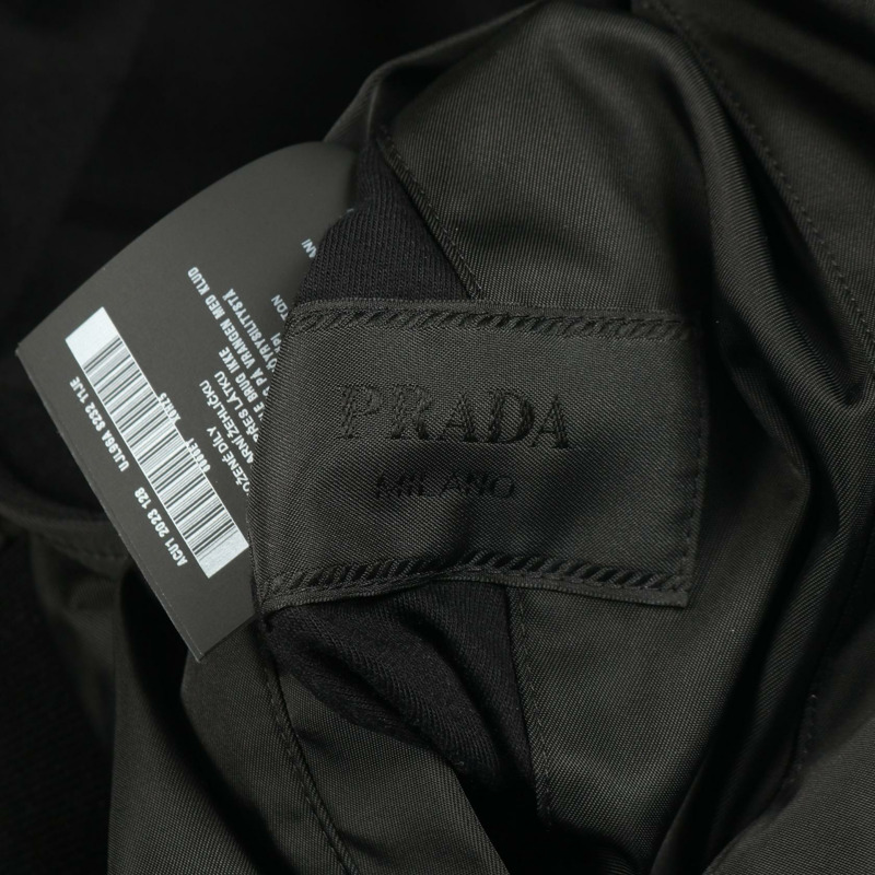 PRADA 三角形 logo RE-NYLON 雙面穿短版外套 #M 抓絨尼龍棉 BK-4
