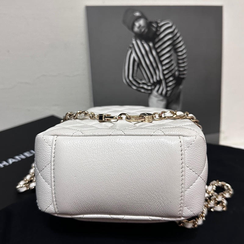 Chanel 香奈兒 粒紋牛皮淡金釦 迷你後背包(AP3753-白) ✨-8