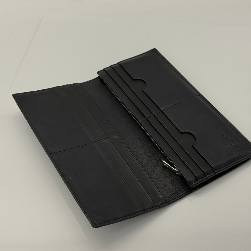 LOEWE 黑色 牛皮壓花拼接長夾-2