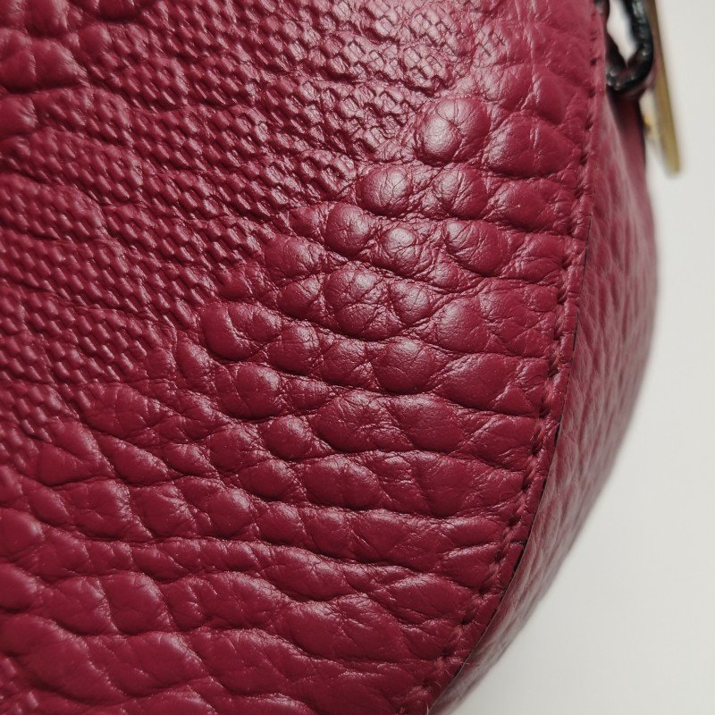 Burberry Orchard 牛皮純色橢圓廓形斜挎包單肩包-13