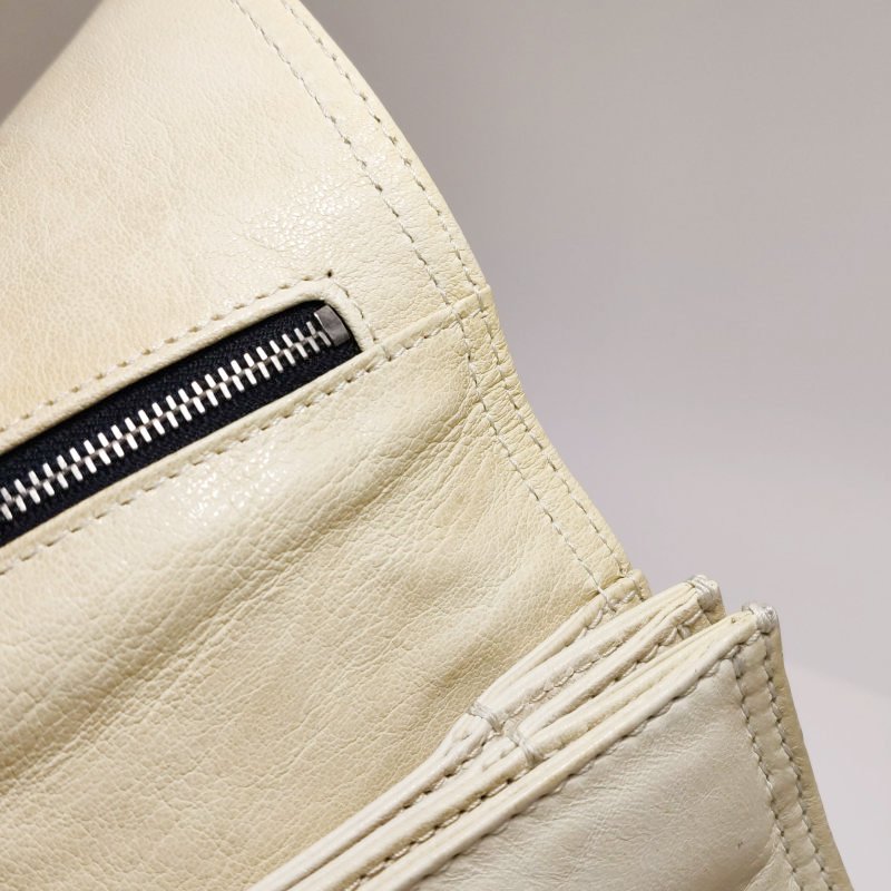 Balenciaga Le Cagole羊皮純色環形扣飾手拿包-9