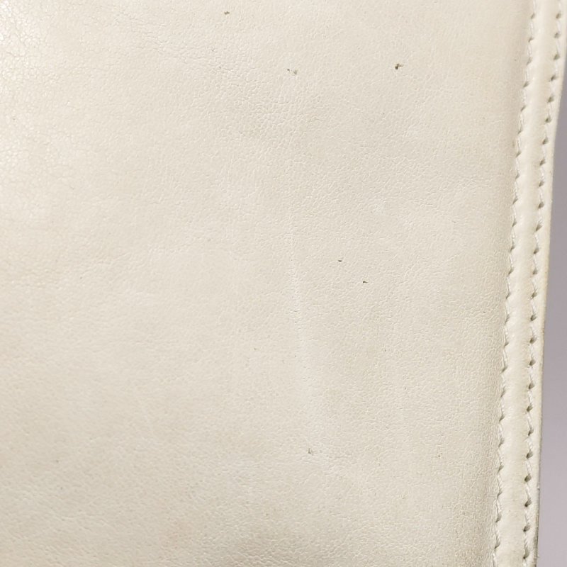 Balenciaga Le Cagole羊皮純色環形扣飾手拿包-15