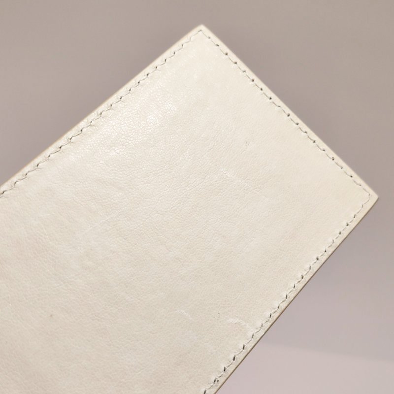 Balenciaga Le Cagole羊皮純色環形扣飾手拿包-22