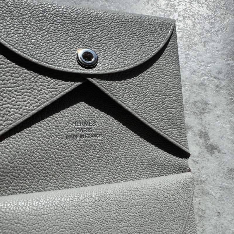 Hermès 愛馬仕 Calvi duo卡套 珍珠灰-1