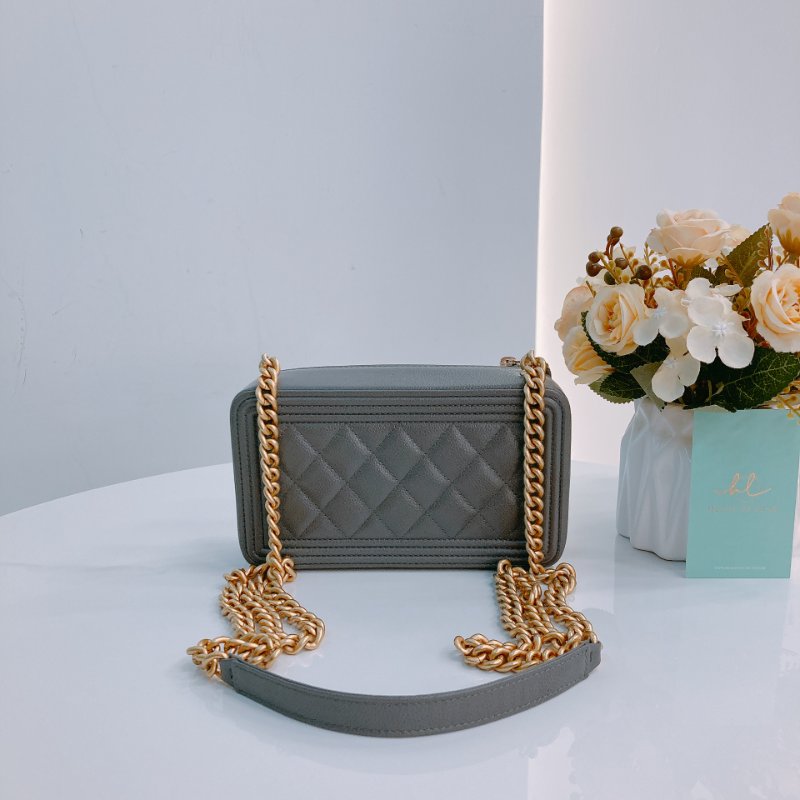 MS0443 Chanel 香奈兒 男孩 鏈條 錢包 小號 魚子醬 荔枝紋牛皮 灰色 金扣 斜背 Boy Wallet On Chain Small Caviar Grey x GHW-1