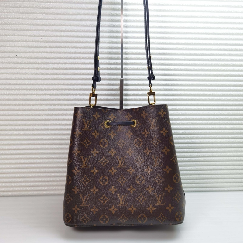 97新LV路易威登 Néonoé 水桶包單肩包 尺寸：26*25.5*1-1