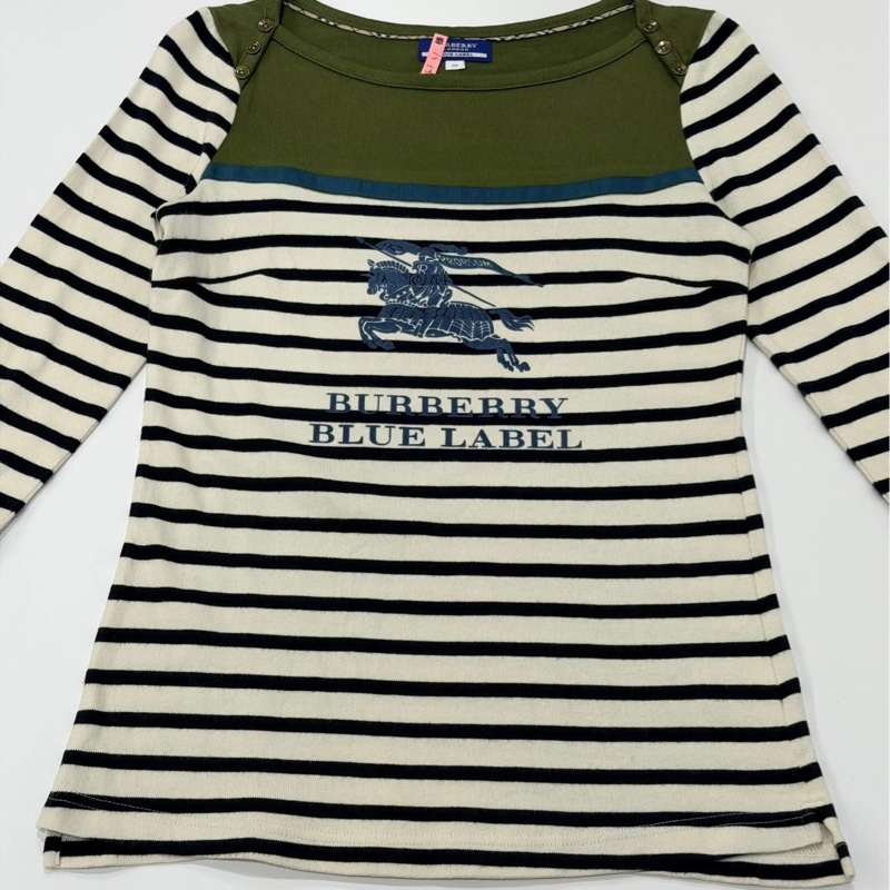 BURBERRY 藍標 肩釦大戰馬橫條反折袖上衣-7